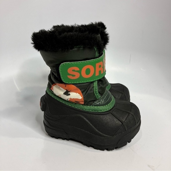 Sorel kids boots winter boots size 5 - Picture 1 of 8